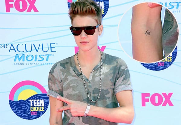 Celebrities with Single Chinese Character Tattoos - Justin Bieber
